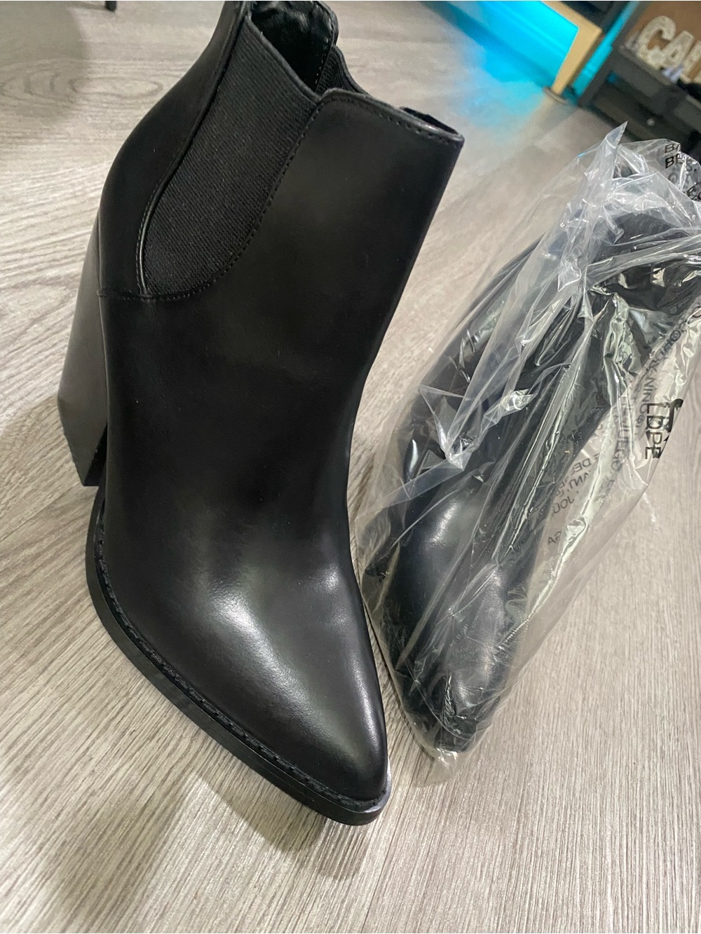 Nordstrom Black Pointed-Toe Block Heel Ankle Boots